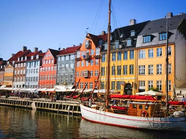 صور - معلومات عن عادات وتقاليد دولة الدنمارك