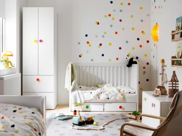 دوائر صغيرة ملونة على الجدران فى غرف نوم اطفال حديثي الولادة 2018
