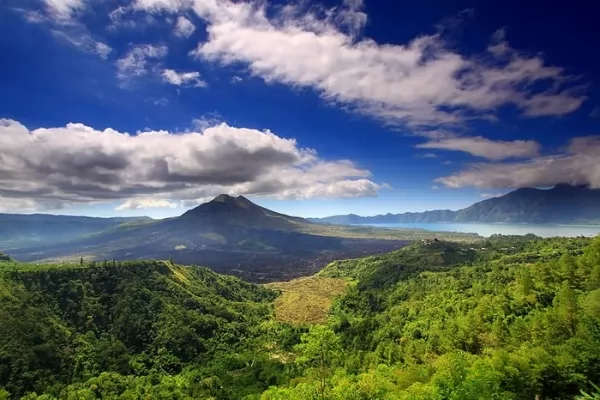 جبل باتور من اجمل اماكن سياحية في بالي