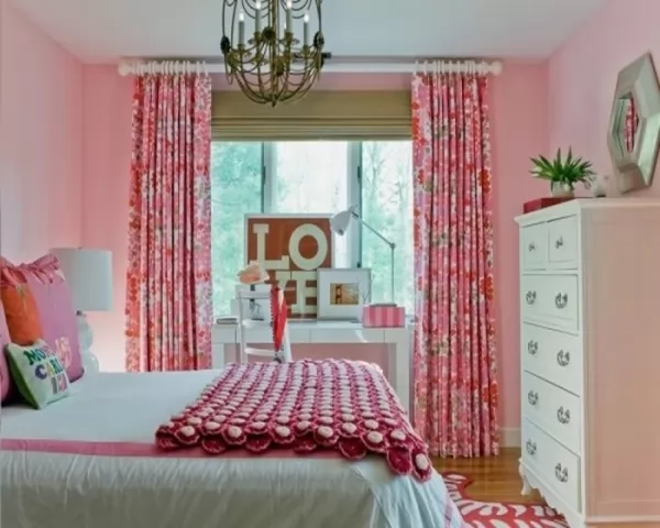 تصميمات من غرف النوم الوردية الرائعة بالصور Pink-bedrooms_1544_1_1559616654